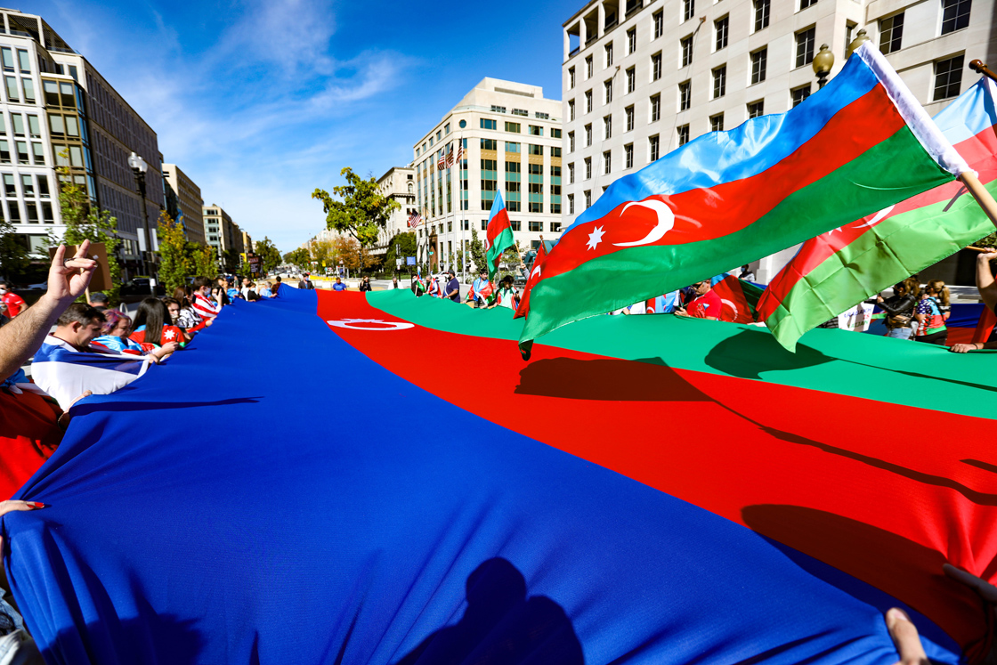 Azerbaycan, Ermeni saldırısı karşısında topraklarını geri alıyor - Resim : 3
