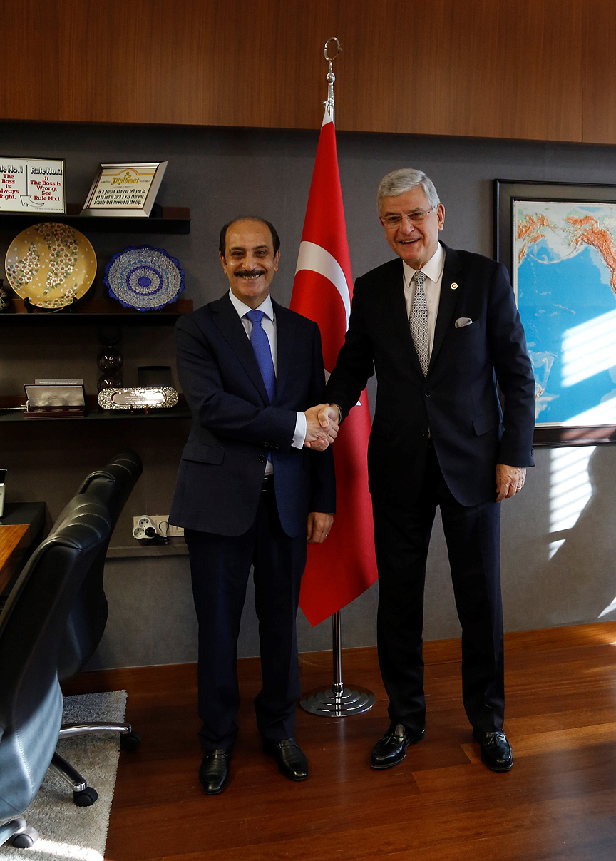 TBMM Dışişleri Komisyonu Başkanı Volkan Bozkır, Ürdün'ün Ankara Büyükelçisi Amjad Al Adaileh'ı kabul etti.