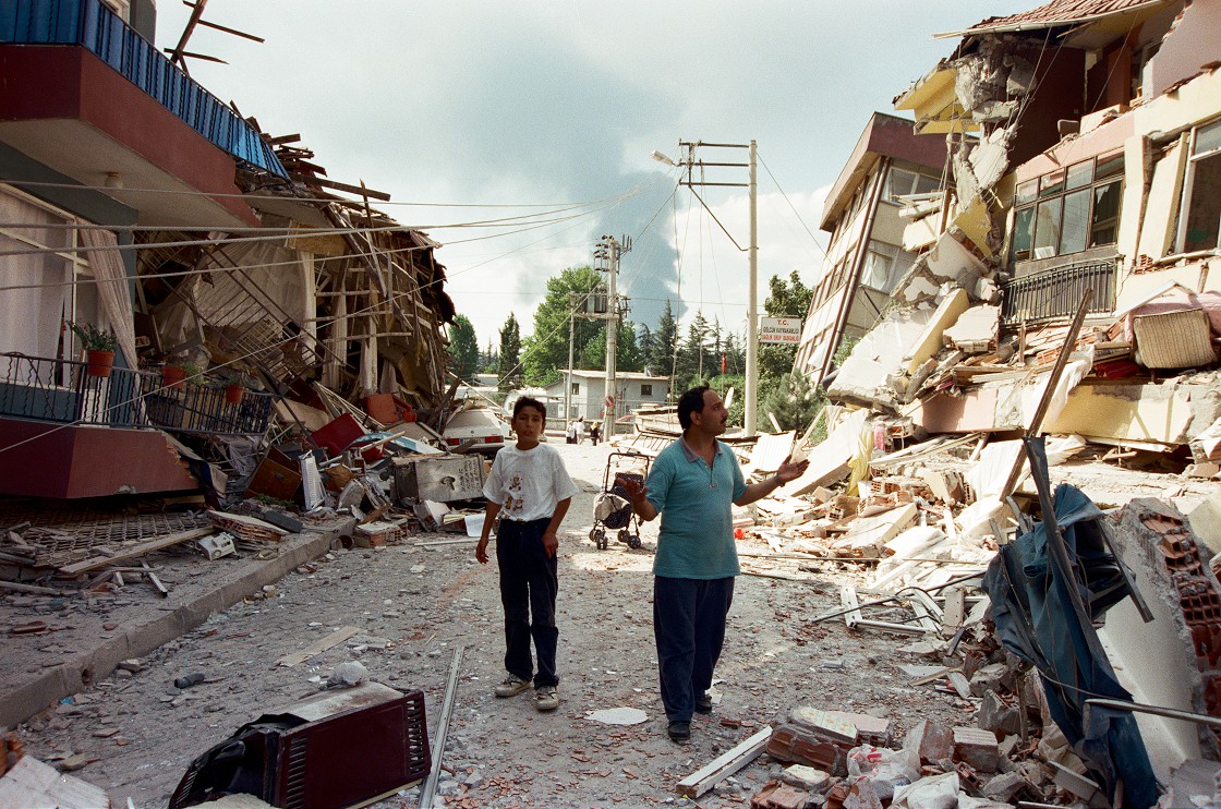 زلزال تركيا 1999