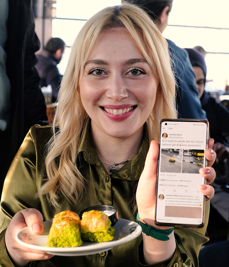 Sosyal medya paylaşımıyla “Türkiye’ye baklava yediren kız” gelen olumlu tepkileri anlattı