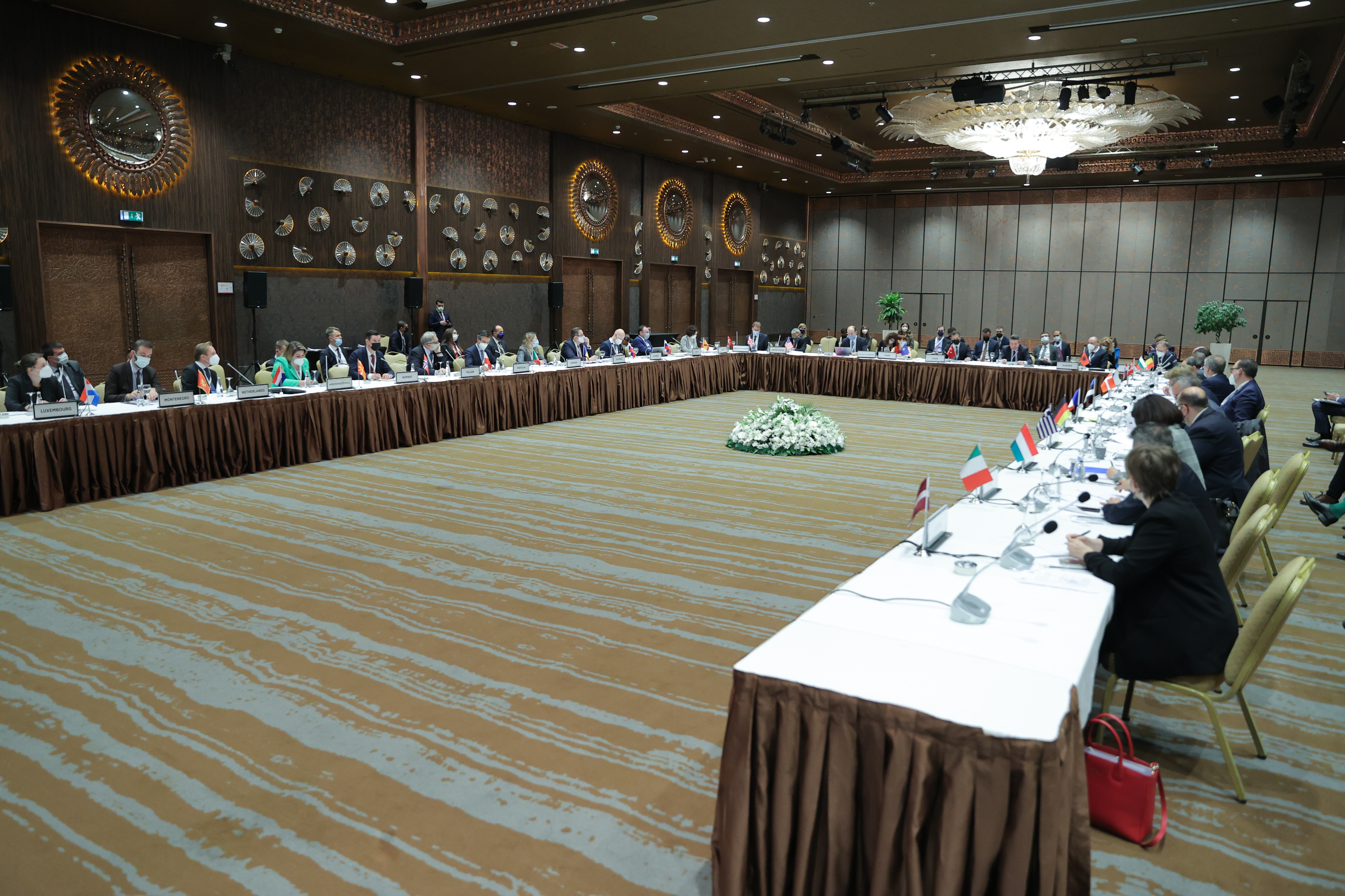 Представители НАТО обсудили в Анкаре пути Трансатлантического планирования