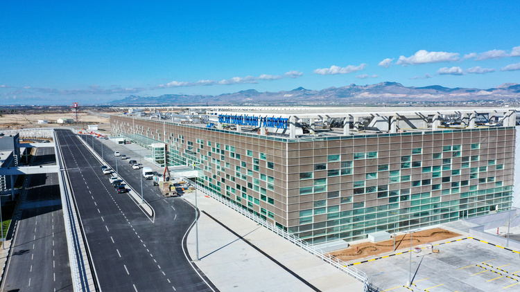 Ercan Havalimanı yeni pist ve terminal binasına kavuştu: "KKTC'yi dünyaya açacak pencere" - Resim : 3